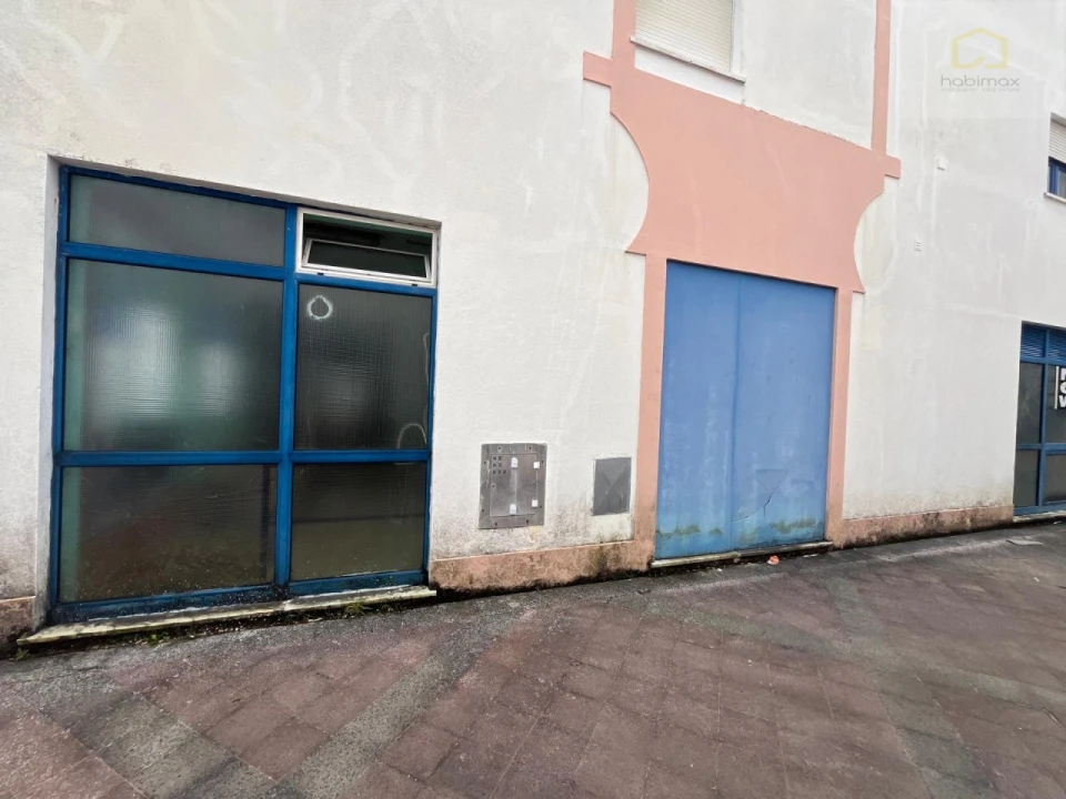 Loja para Venda em Ponta Delgada (São Pedro) Foto 31