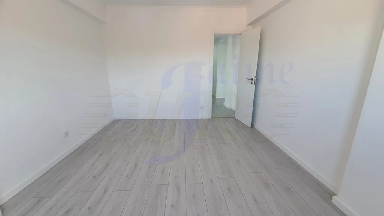 Apartamento T3 para Venda em Agualva e Mira-Sintra Foto 22