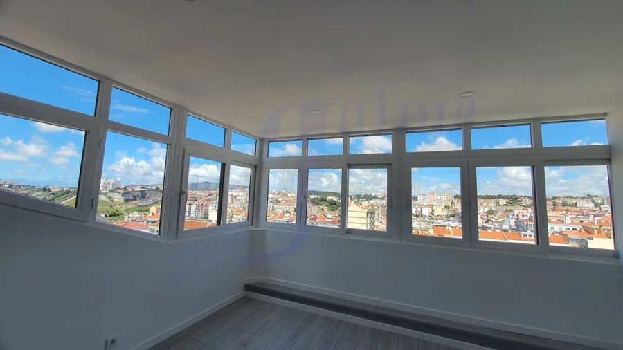 Apartamento T3 para Venda em Agualva e Mira-Sintra Foto 10