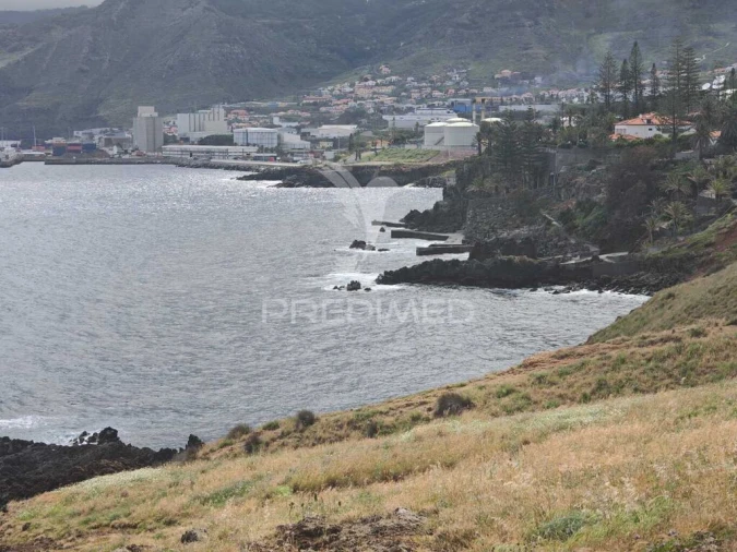 Terreno para Venda em Caniçal Foto 19