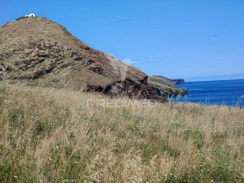 Terreno para Venda em Caniçal Foto 12