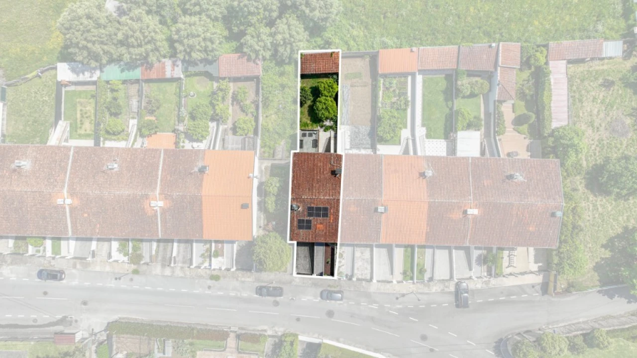 Moradia T3 para Venda em Carrazedo Foto 26