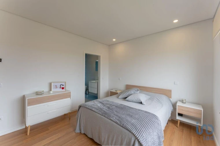 Apartamento T3 para Venda em Esmoriz Foto 12