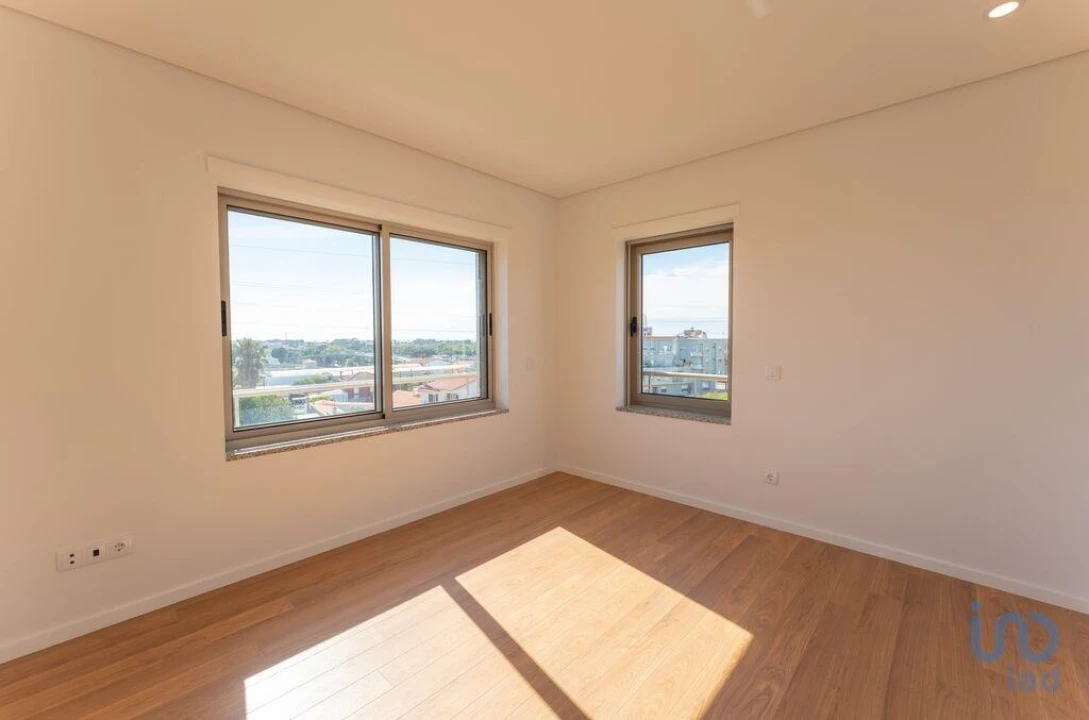 Apartamento T3 para Venda em Esmoriz Foto 7