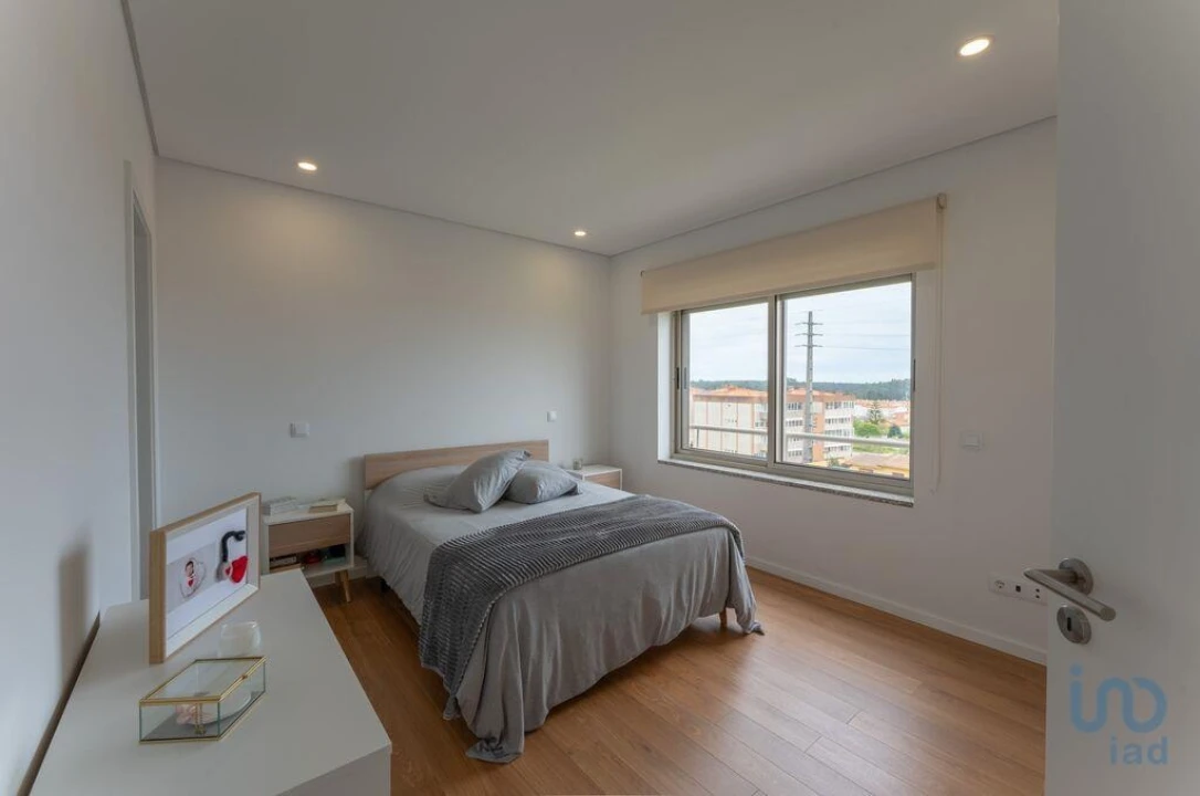 Apartamento T3 para Venda em Esmoriz Foto 11