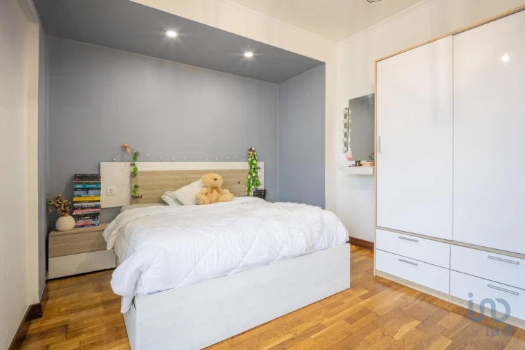 Moradia T4 para Venda em Corroios Foto 3