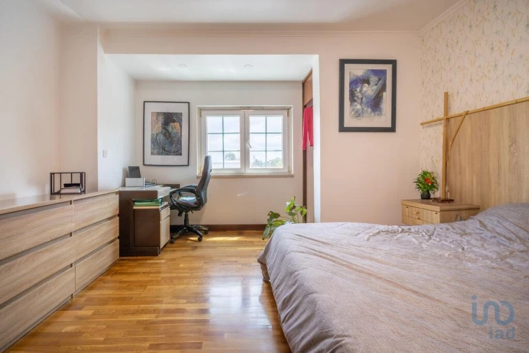 Moradia T4 para Venda em Corroios Foto 10