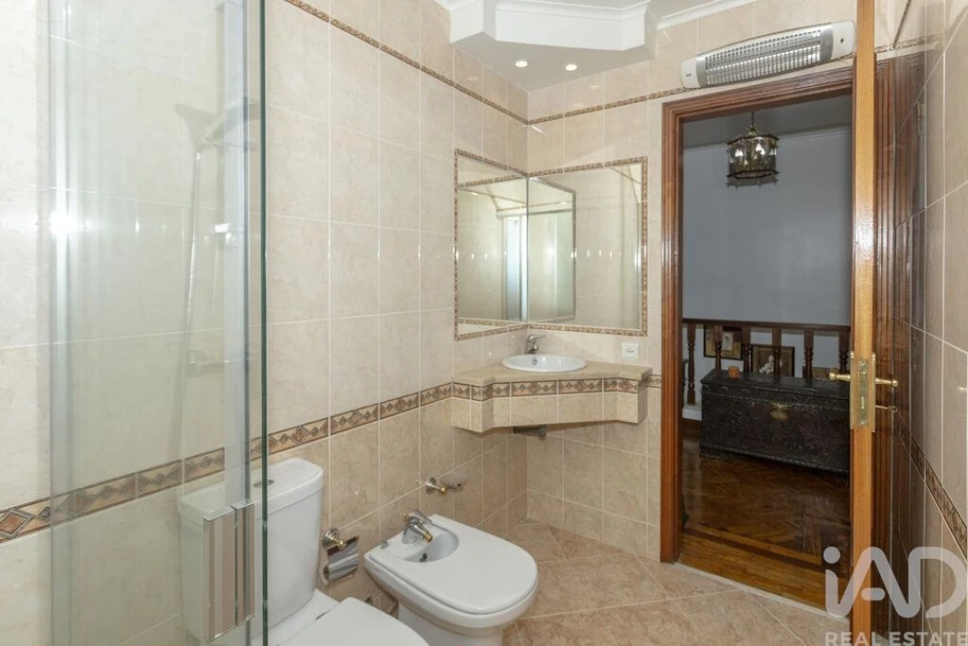 Moradia T4 para Venda em Algueirão-Mem Martins Foto 21