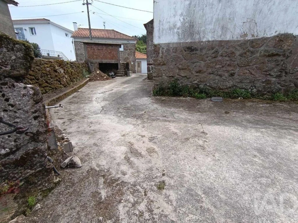 Moradia T2 para Venda em Chaviães e Paços Foto 20