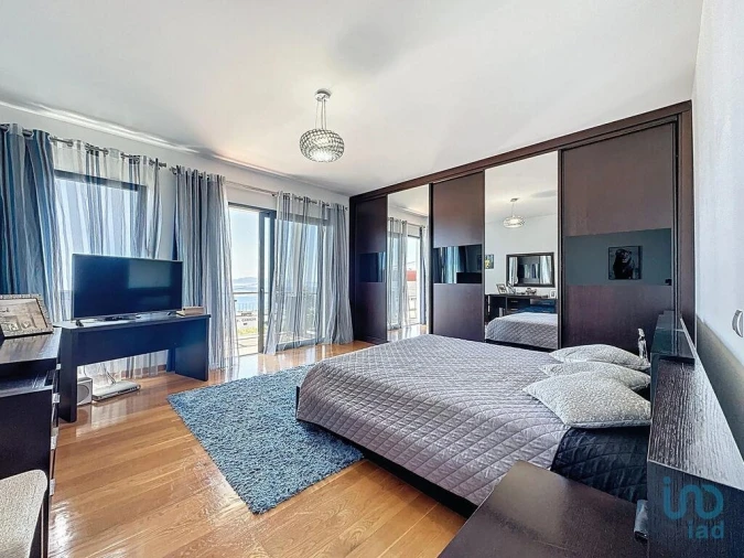 Moradia T3 para Venda em Caniçal Foto 14