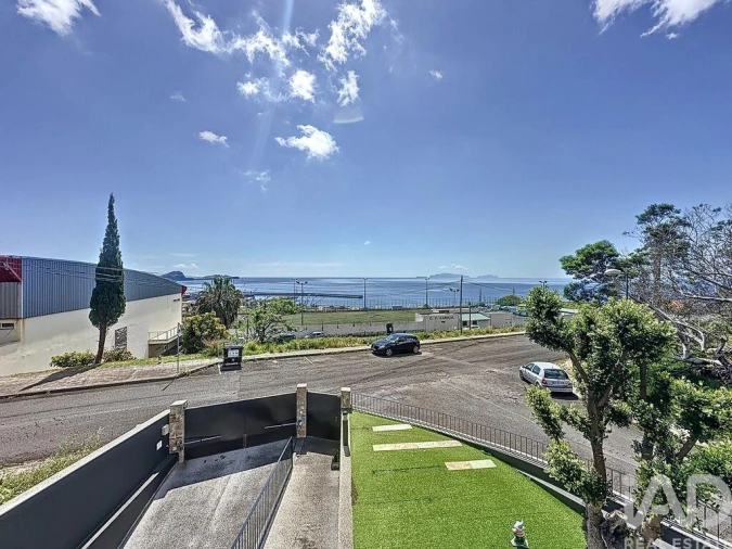 Moradia T3 para Venda em Caniçal Foto 29