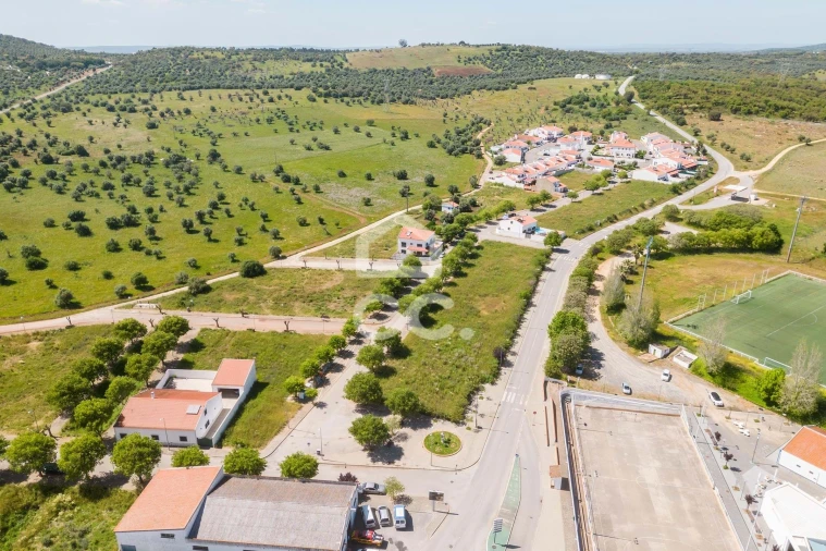 Terreno para Venda em Alvito Foto 12