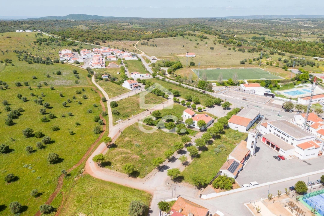 Terreno para Venda em Alvito Foto 11