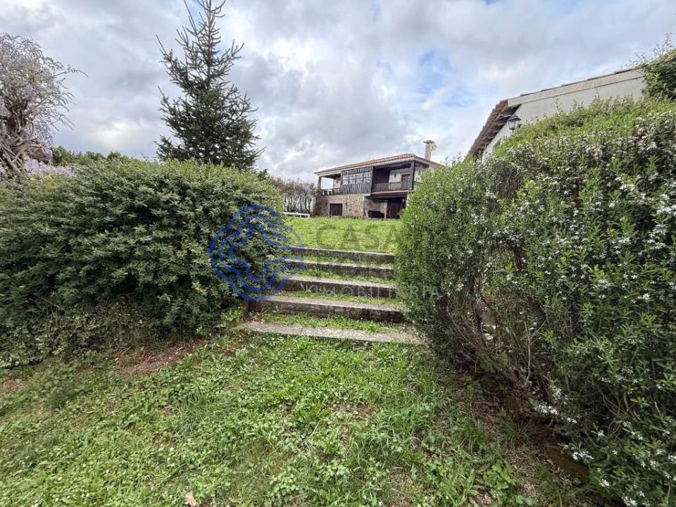 Moradia T4 para Venda em Coura Foto 39