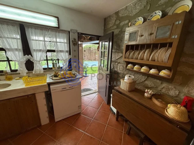 Moradia T4 para Venda em Coura Foto 28