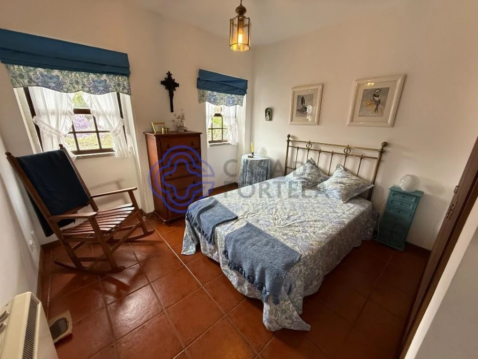 Moradia T4 para Venda em Coura Foto 17