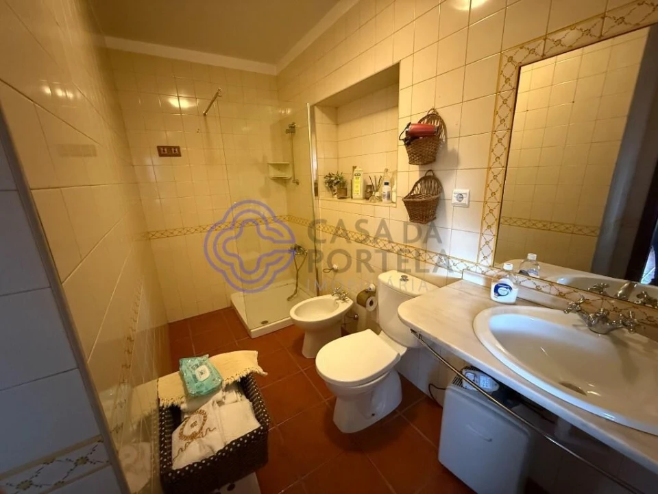 Moradia T4 para Venda em Coura Foto 18