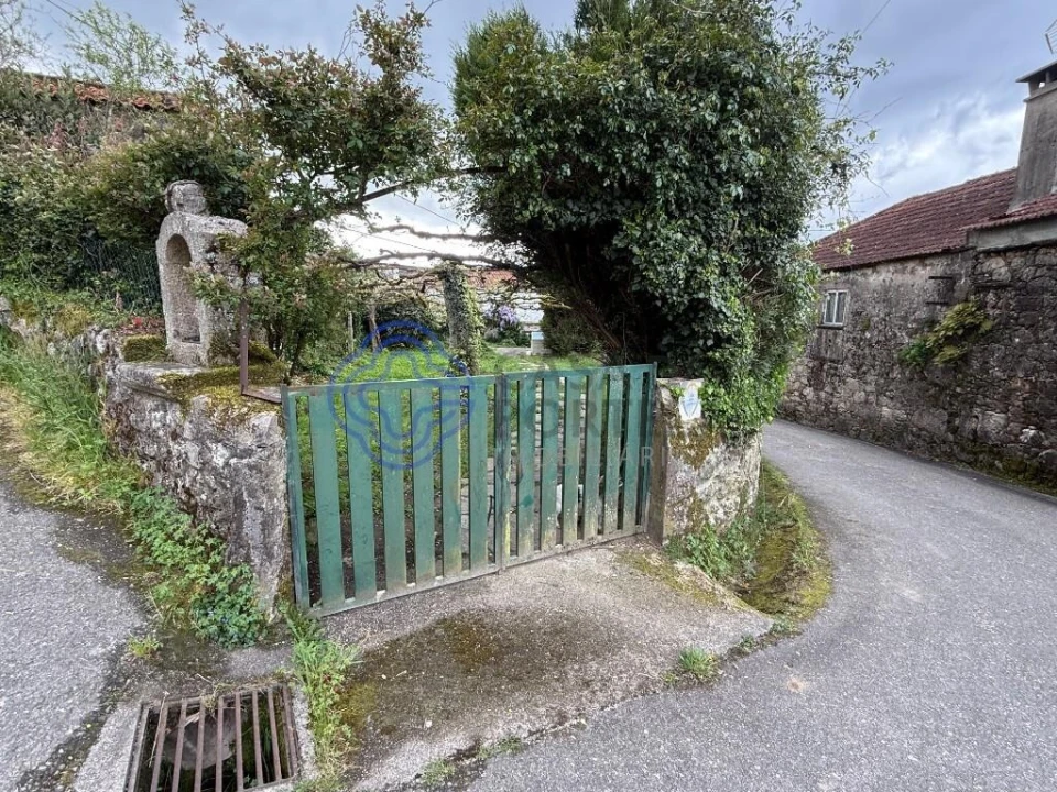 Moradia T4 para Venda em Coura Foto 47