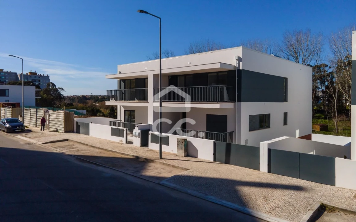 Apartamento T4 para Venda em Tavarede Foto 28