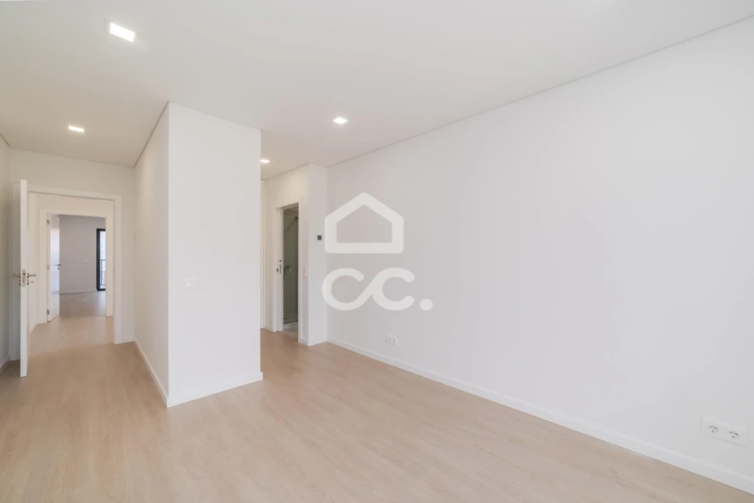 Apartamento T4 para Venda em Tavarede Foto 15