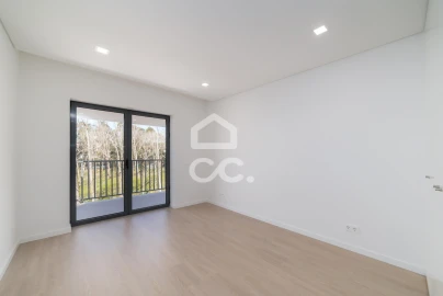 Apartamento T4 para Venda em Tavarede