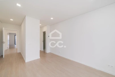 Apartamento T4 para Venda em Tavarede