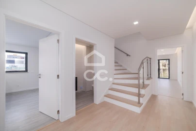 Apartamento T4 para Venda em Tavarede