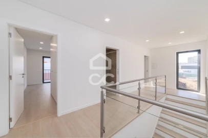 Apartamento T4 para Venda em Tavarede