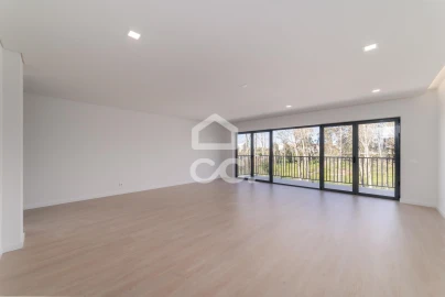 Apartamento T4 para Venda em Tavarede