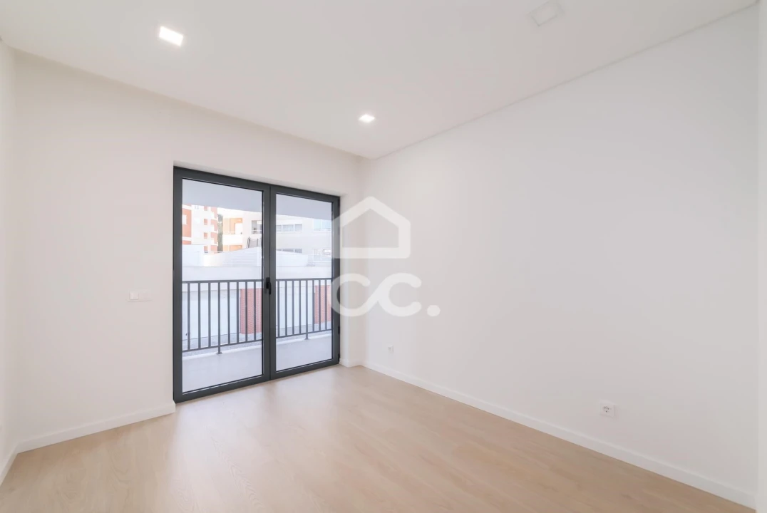Apartamento T4 para Venda em Tavarede Foto 19