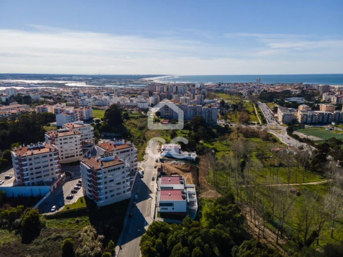 Apartamento T4 para Venda em Tavarede Foto 29