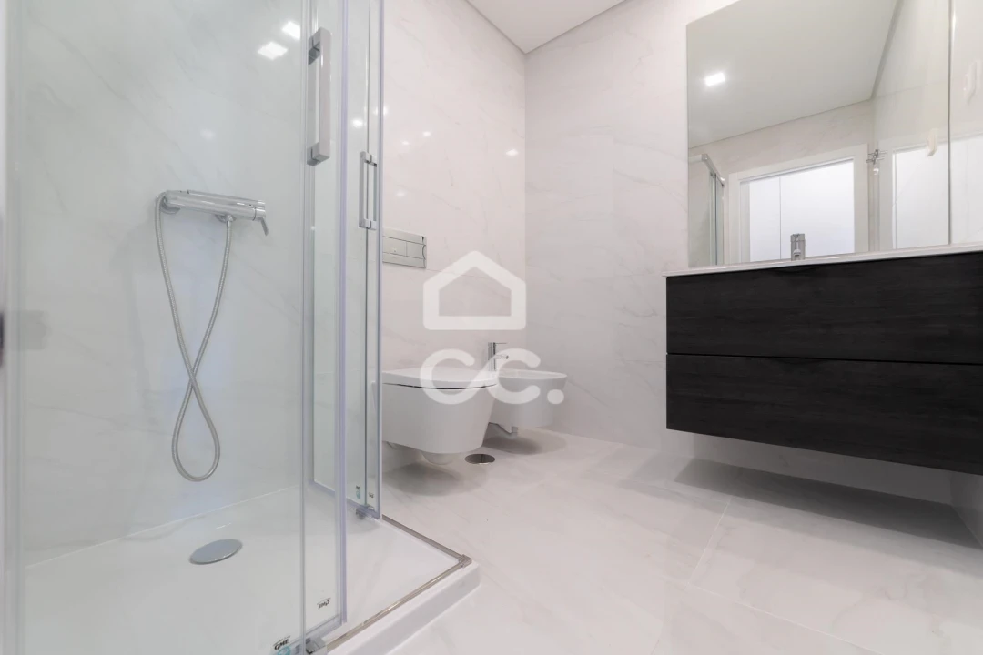 Apartamento T4 para Venda em Tavarede Foto 18