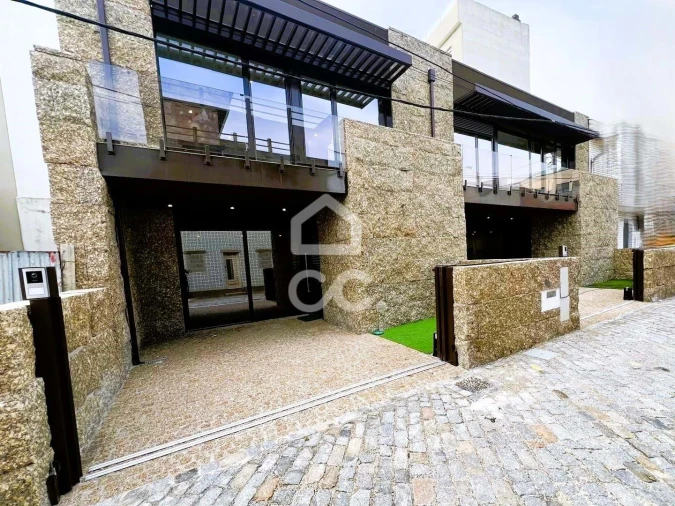 Apartamento T2 para Venda em Póvoa de Varzim, Beiriz e Argivai Foto 1