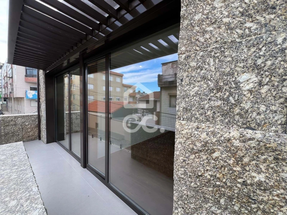 Apartamento T3 para Venda em Antas e Abade de Vermoim Foto 17