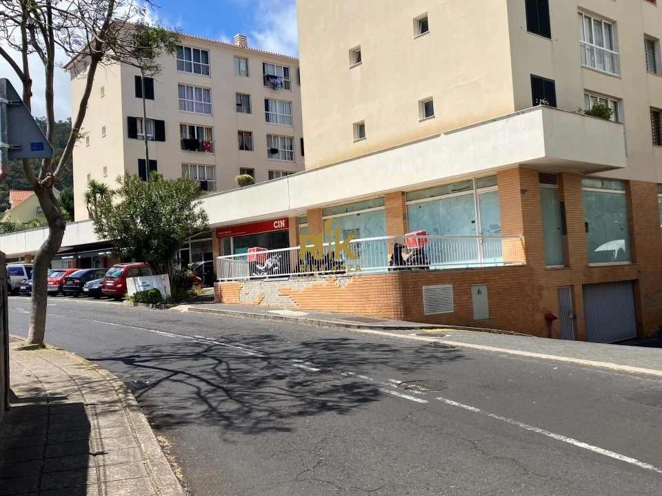 Negócio para Venda em Caniço Foto 4