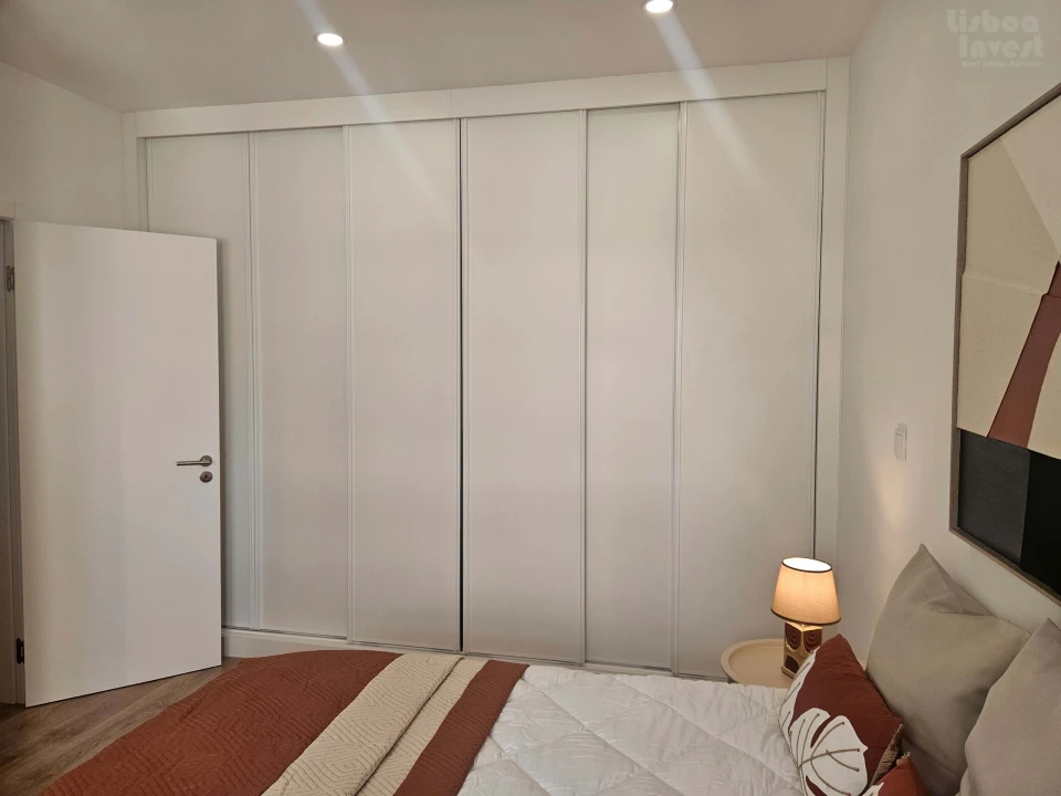 Apartamento T3 para Venda em Benfica Foto 3