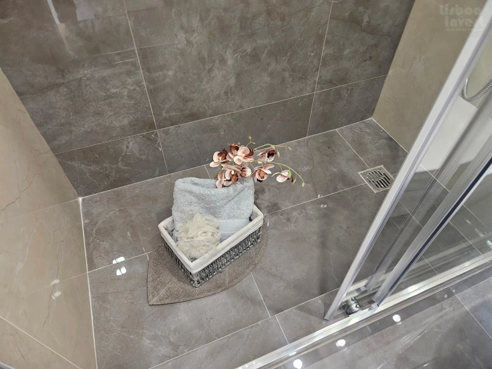 Apartamento T3 para Venda em Benfica Foto 6