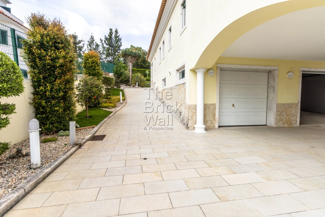 Moradia T5 para Venda em Póvoa de Santa Iria e Forte da Casa Foto 16