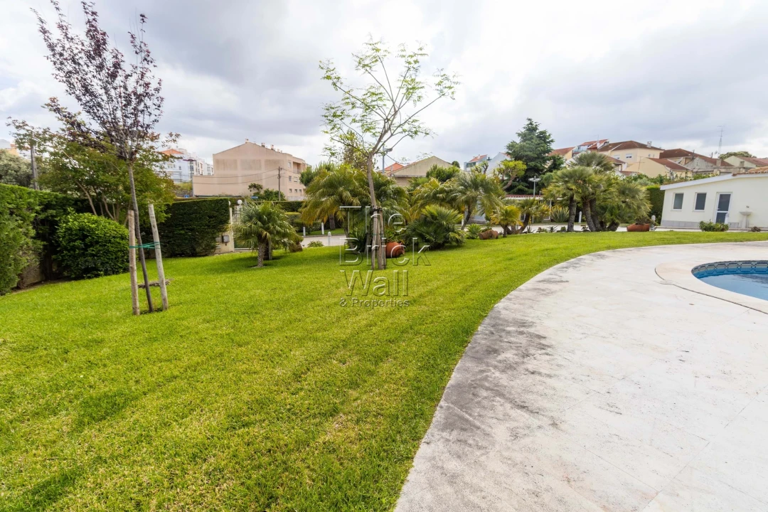 Moradia T5 para Venda em Póvoa de Santa Iria e Forte da Casa Foto 8