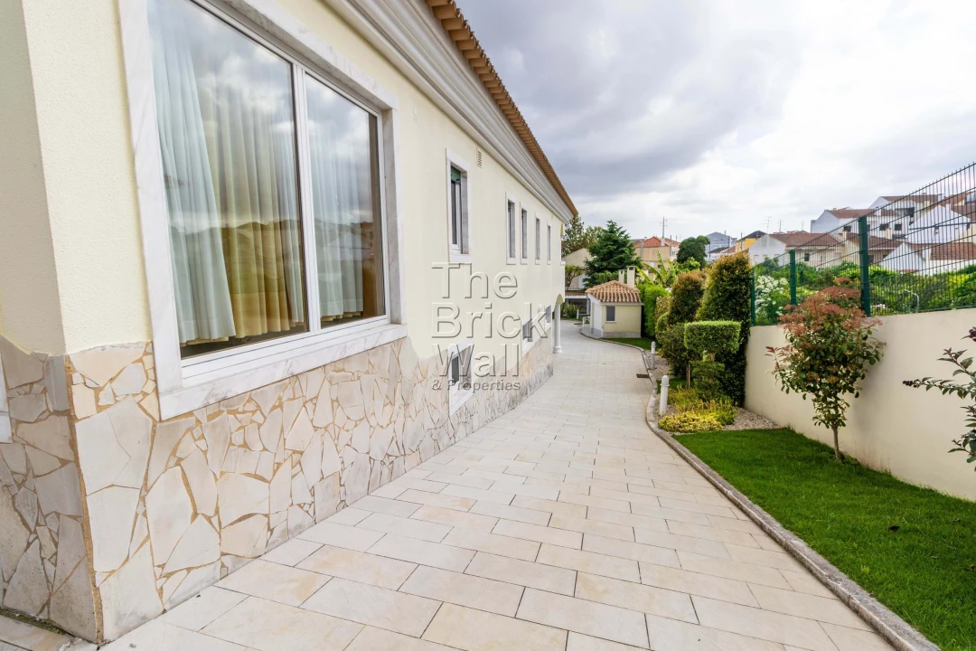 Moradia T5 para Venda em Póvoa de Santa Iria e Forte da Casa Foto 17