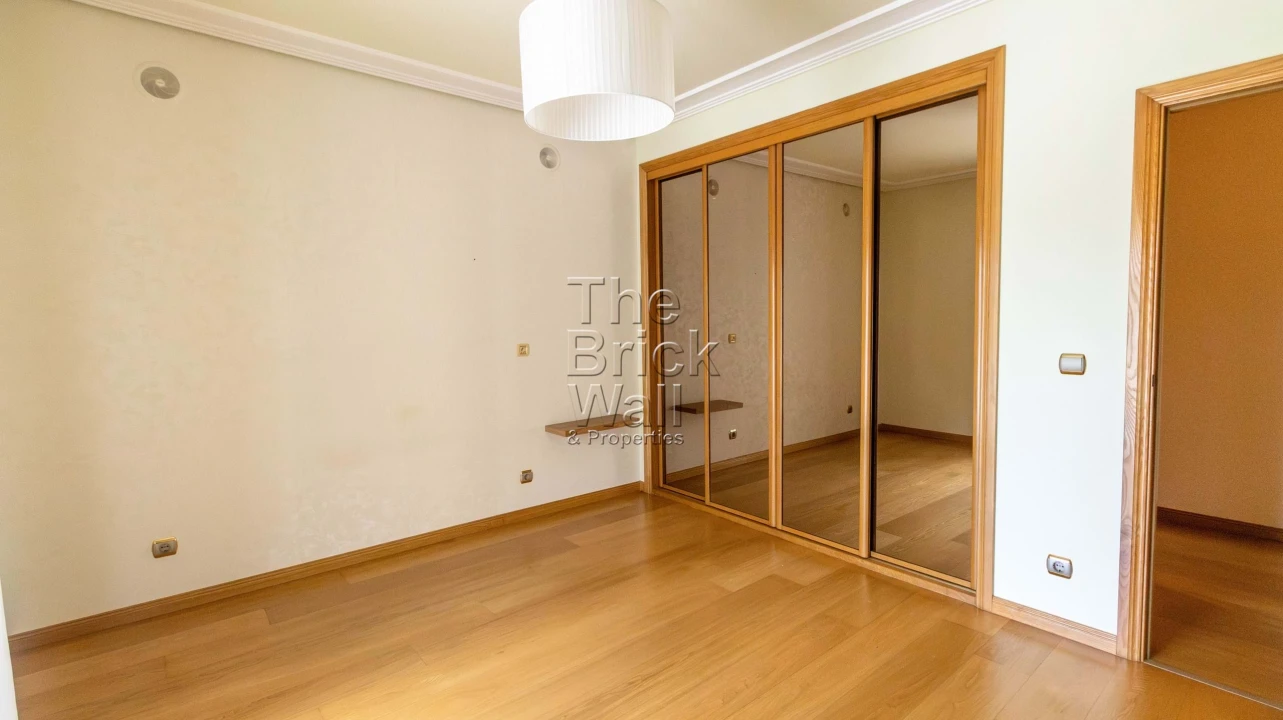 Moradia T5 para Venda em Póvoa de Santa Iria e Forte da Casa Foto 63