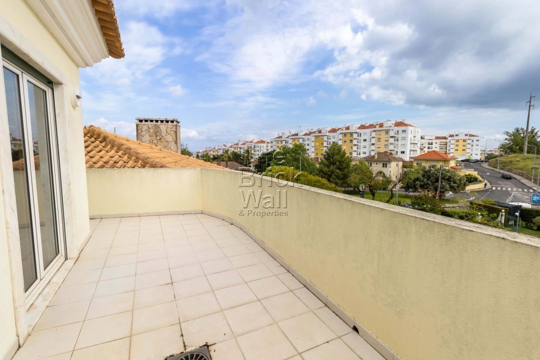 Moradia T5 para Venda em Póvoa de Santa Iria e Forte da Casa Foto 79