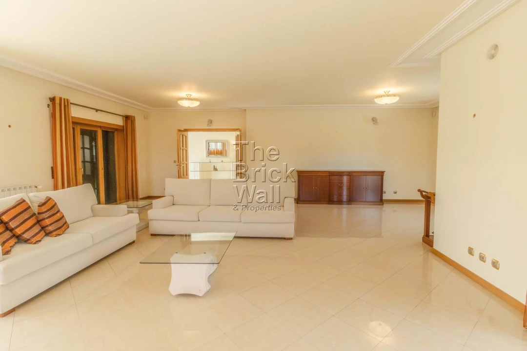 Moradia T5 para Venda em Póvoa de Santa Iria e Forte da Casa Foto 44