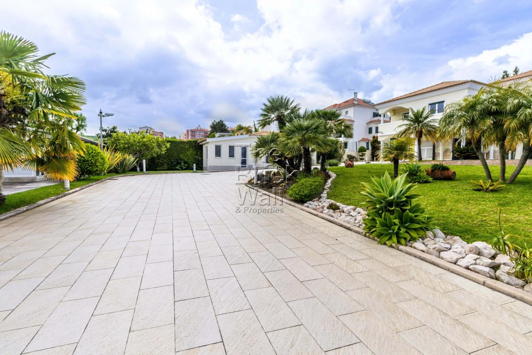 Moradia T5 para Venda em Póvoa de Santa Iria e Forte da Casa Foto 30