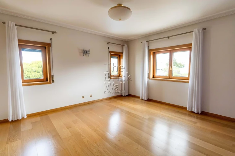 Moradia T5 para Venda em Póvoa de Santa Iria e Forte da Casa Foto 67