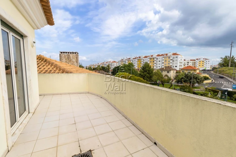 Moradia T5 para Venda em Póvoa de Santa Iria e Forte da Casa Foto 79