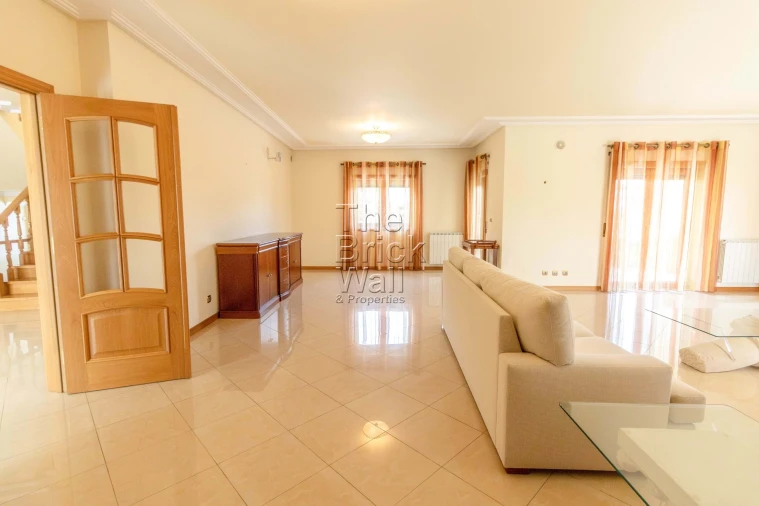 Moradia T5 para Venda em Póvoa de Santa Iria e Forte da Casa Foto 42