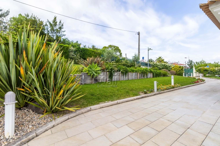 Moradia T5 para Venda em Póvoa de Santa Iria e Forte da Casa Foto 18