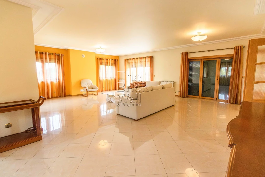 Moradia T5 para Venda em Póvoa de Santa Iria e Forte da Casa Foto 45