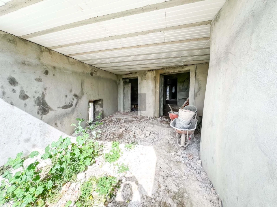 Moradia T9 para Venda em Santa Barbara de Nexe Foto 33